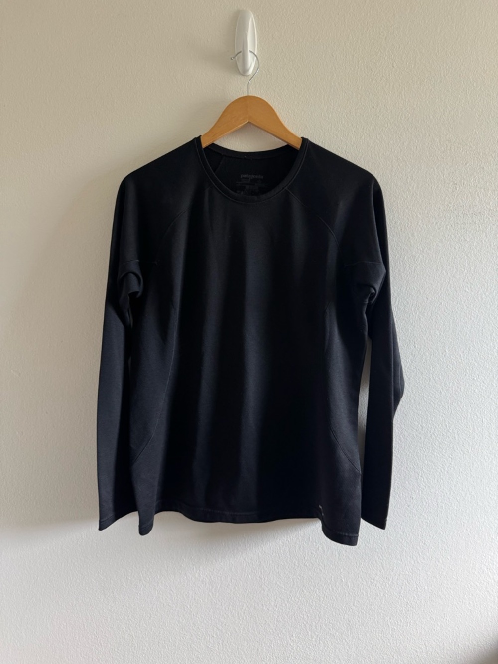 Patagonia Black Long Sleeve Tee size XL